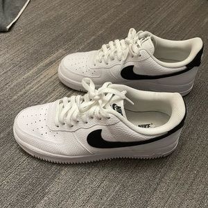 Nike Air Force 1 07’